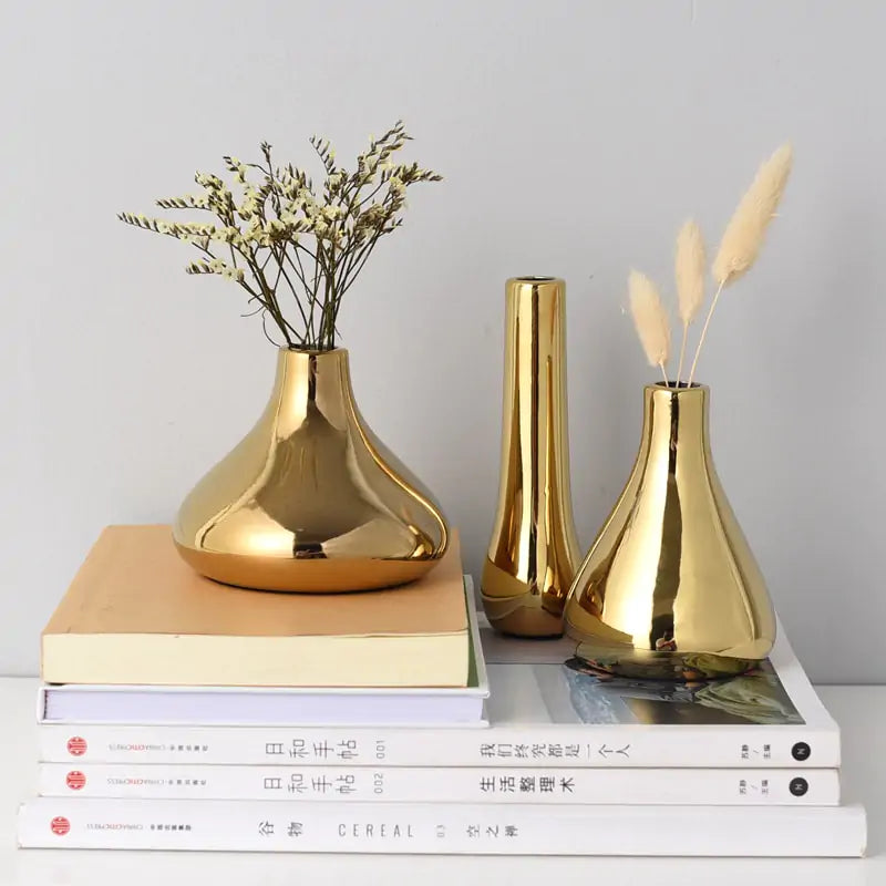 Gold Metal Vase Set – Contemporary Minimalist Home Decor for Flowers & Pampas Grass