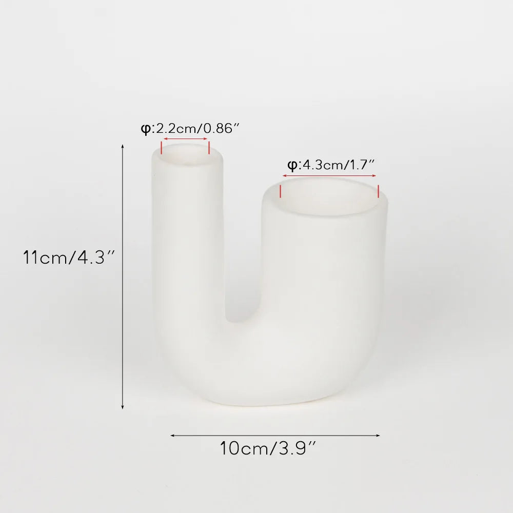 Metallic Minimalist Candlestick Holders – Luxury Sculptural Silver & White Ceramic Candle Stands