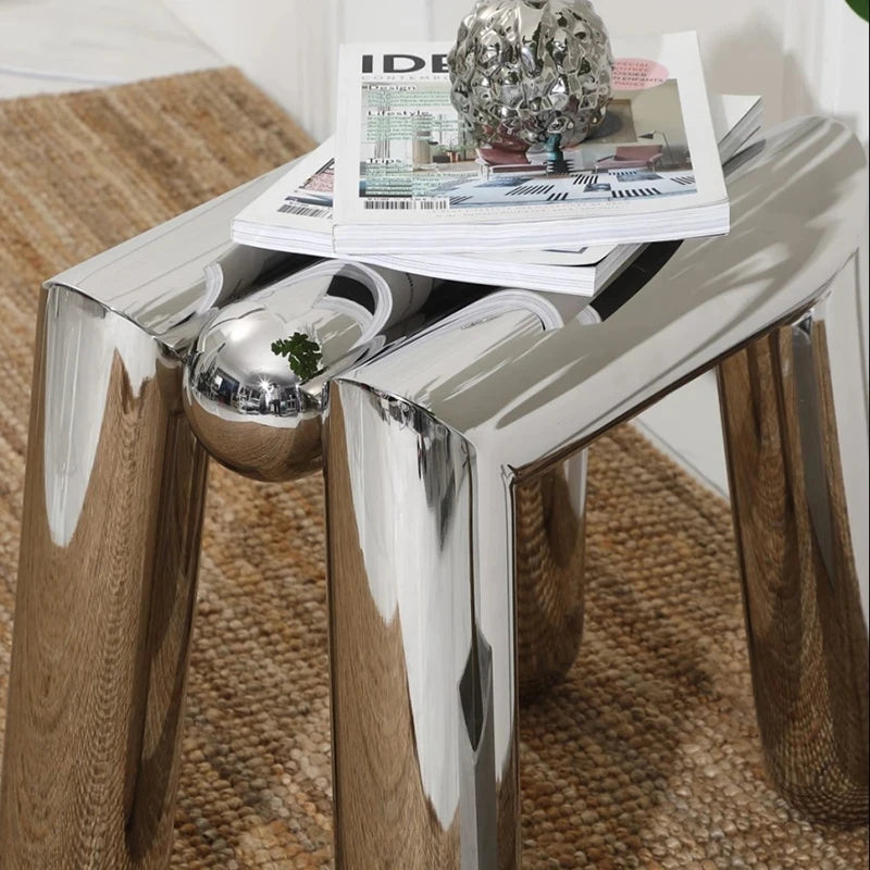 Luno Seat No.1 - Sculptural Stainless Steel Stool – Modern Chrome Accent Seating for Living Space
