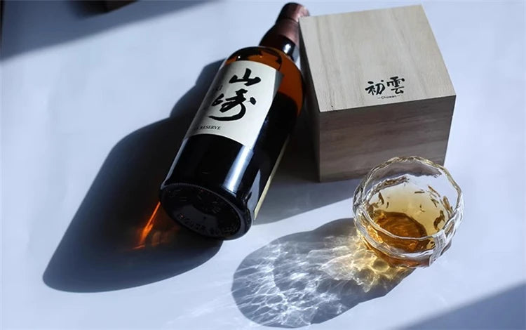 The Cosmic Glass – Crystal Whiskey Tumbler Inspired by Stellar Light (Gift Box Edition)