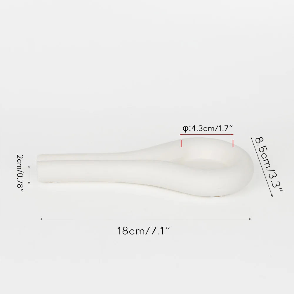 Metallic Minimalist Candlestick Holders – Luxury Sculptural Silver & White Ceramic Candle Stands